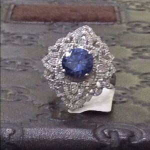 5.57CTW  Tanzanite and White Diamond. ring sz 8